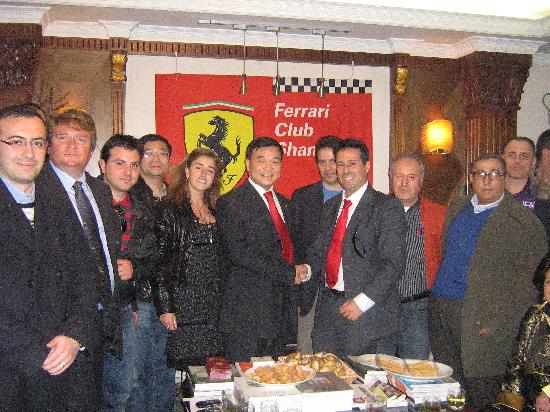 L'Accordo di Partnership con Yuhua Zhu il Presidente del FERRARI CLUB SHANGHAI